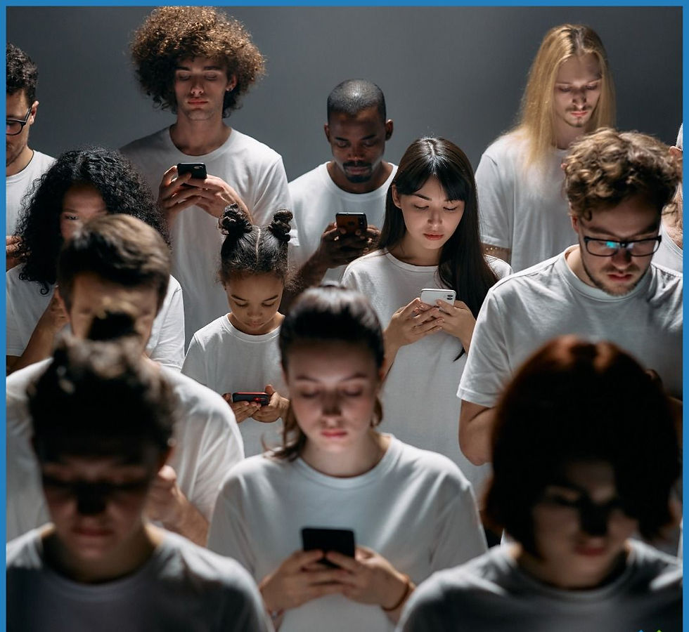 Grupo de jóvenes mirando sus teléfonos móviles con luz tenue, simbolizando la pérdida de atención sostenida y la necesidad de proteger el pensamiento profundo.