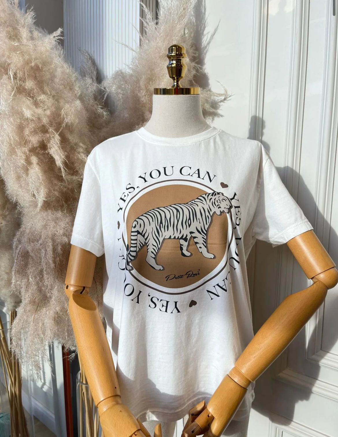 T-shirt Feminina Básica Tigre Camel