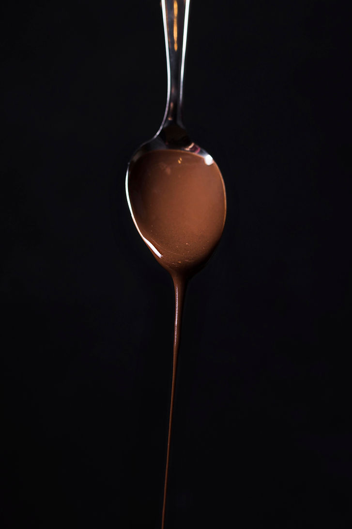 close-up-spoon-with-tasty-chocolate-mous