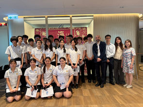 Year 10 Design & Technology Students Explore Swire’s Aviation Archive