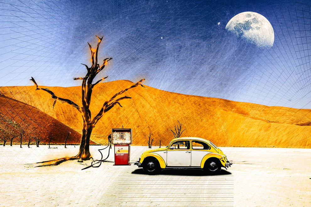 Volkswagen Coccinelle ancienne intégrée dans un décor graphique coloré