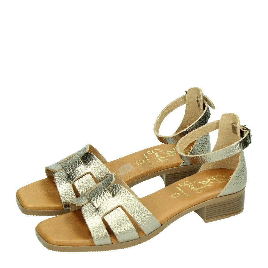 Thumbnail: Oh! My Sandals