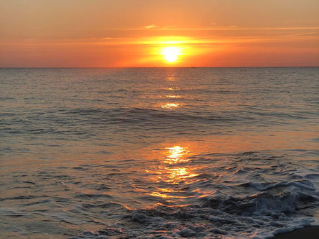 Forever chasing sunsets