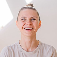 Valeria Theilmann, Yogalehrerin, leitet das Hatha Yoga beim Charity Day