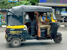 A tuktuk on the streets in Mumbai