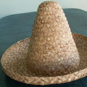 CHAPEAU BAKOUA