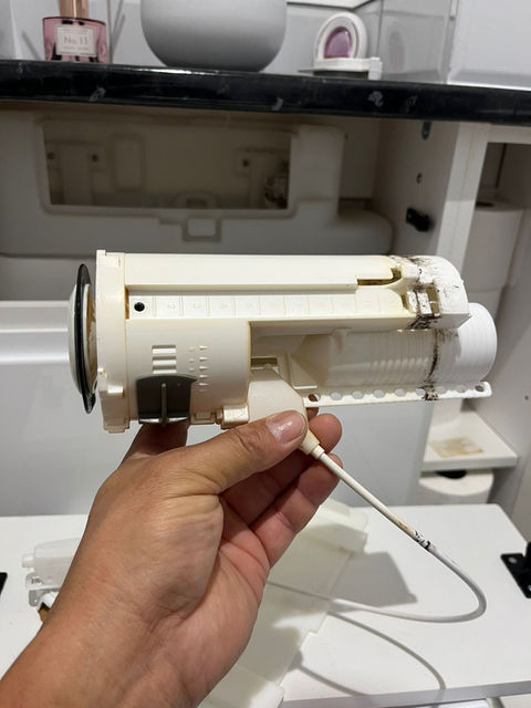 Maidstone plumber, emergency plumber, plumbing, coxheath, loose, staplehurst, malling, marden, headcorn, penenden heath, plumber, plumb, leak, tap, leaky tap, fix leak, drainage, blocked drain, plumber near me, maidstone, farleigh, sink, bath, tap, shower, shower valve, replace, maintain, remove, new toilet, leaking toilet, flush valve, fill valve