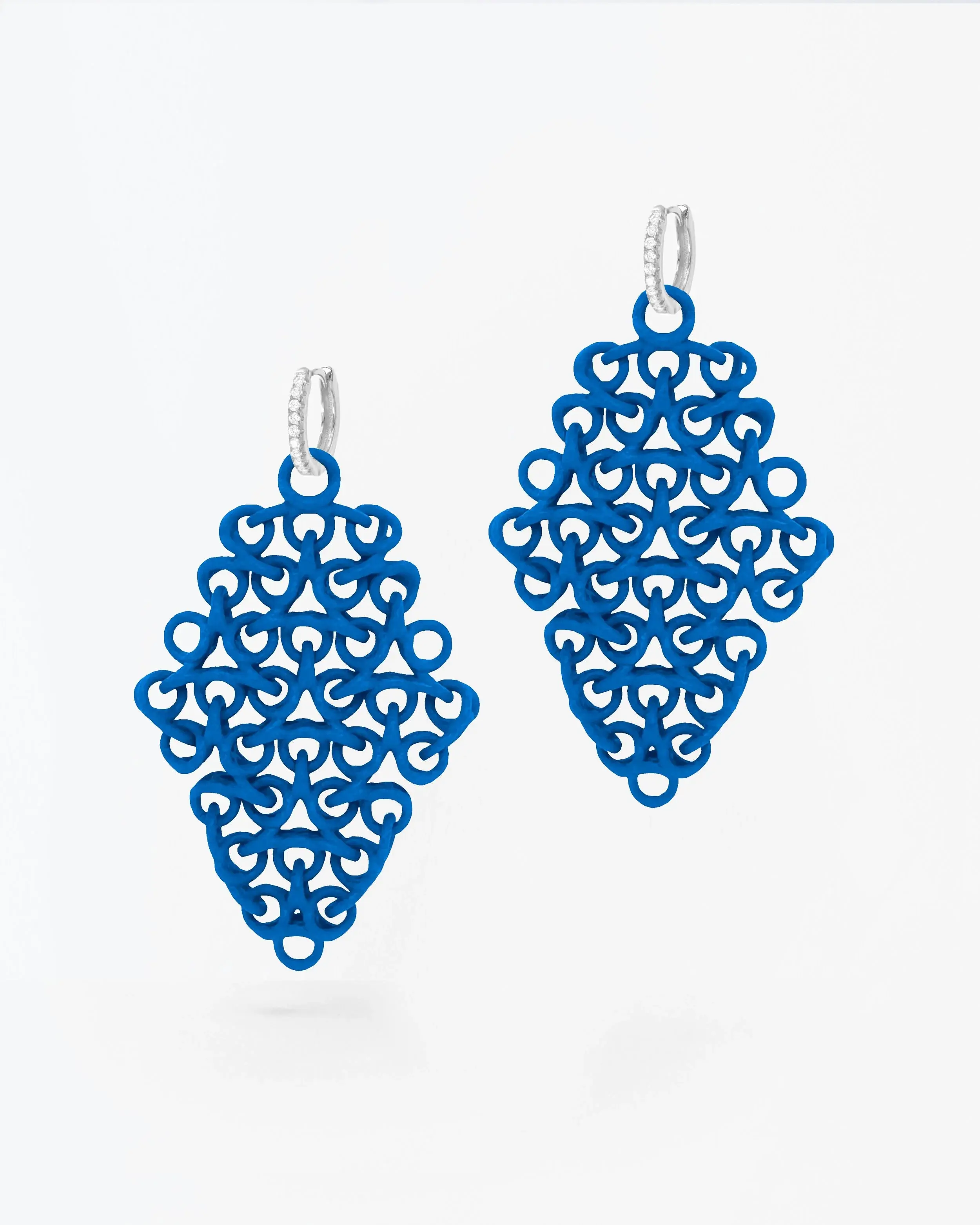 Boltenstern Fabnora Ohrringe Rondo Royal Blue by BLAHASCHMUCK WIEN