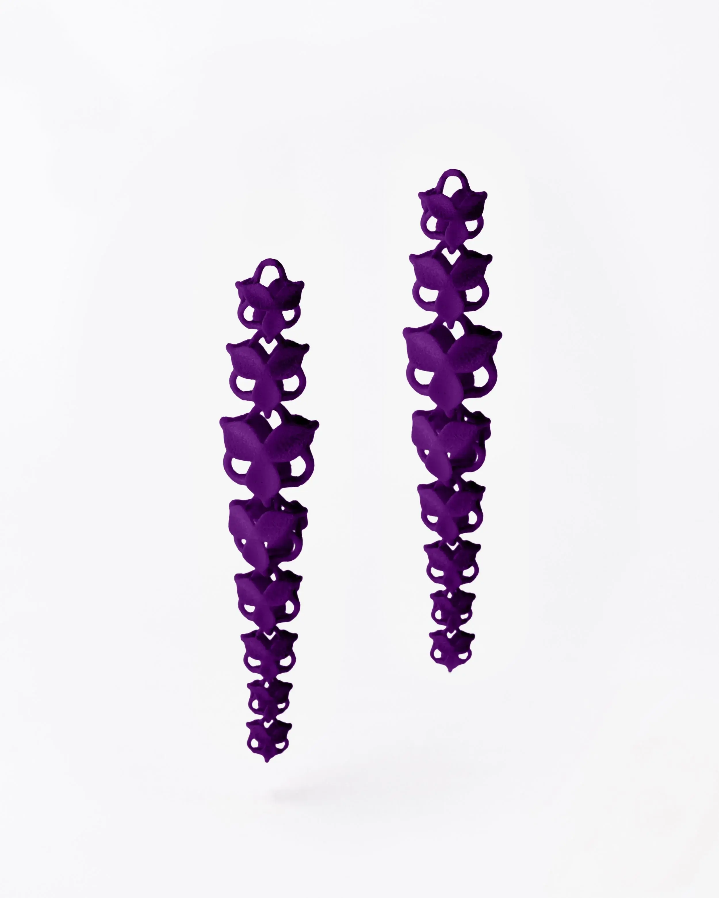 Boltenstern Fabnora Ohrringe Blossom Long Aubergine Purple by BLAHASCHMUCK WIEN 1010