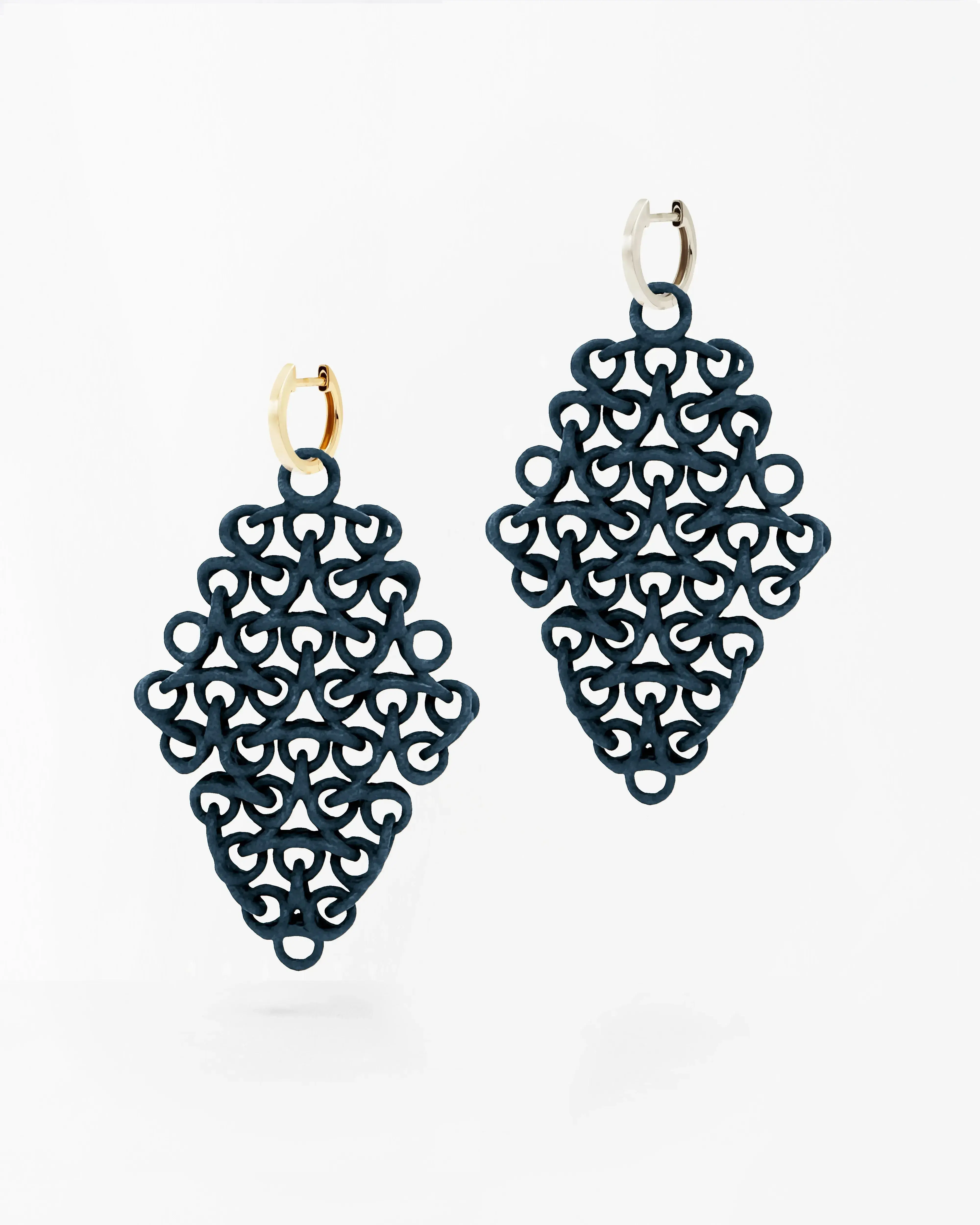 Boltenstern Fabnora Rondo Ohrringe Midnight Blue by BLAHASCHMUCK WIEN