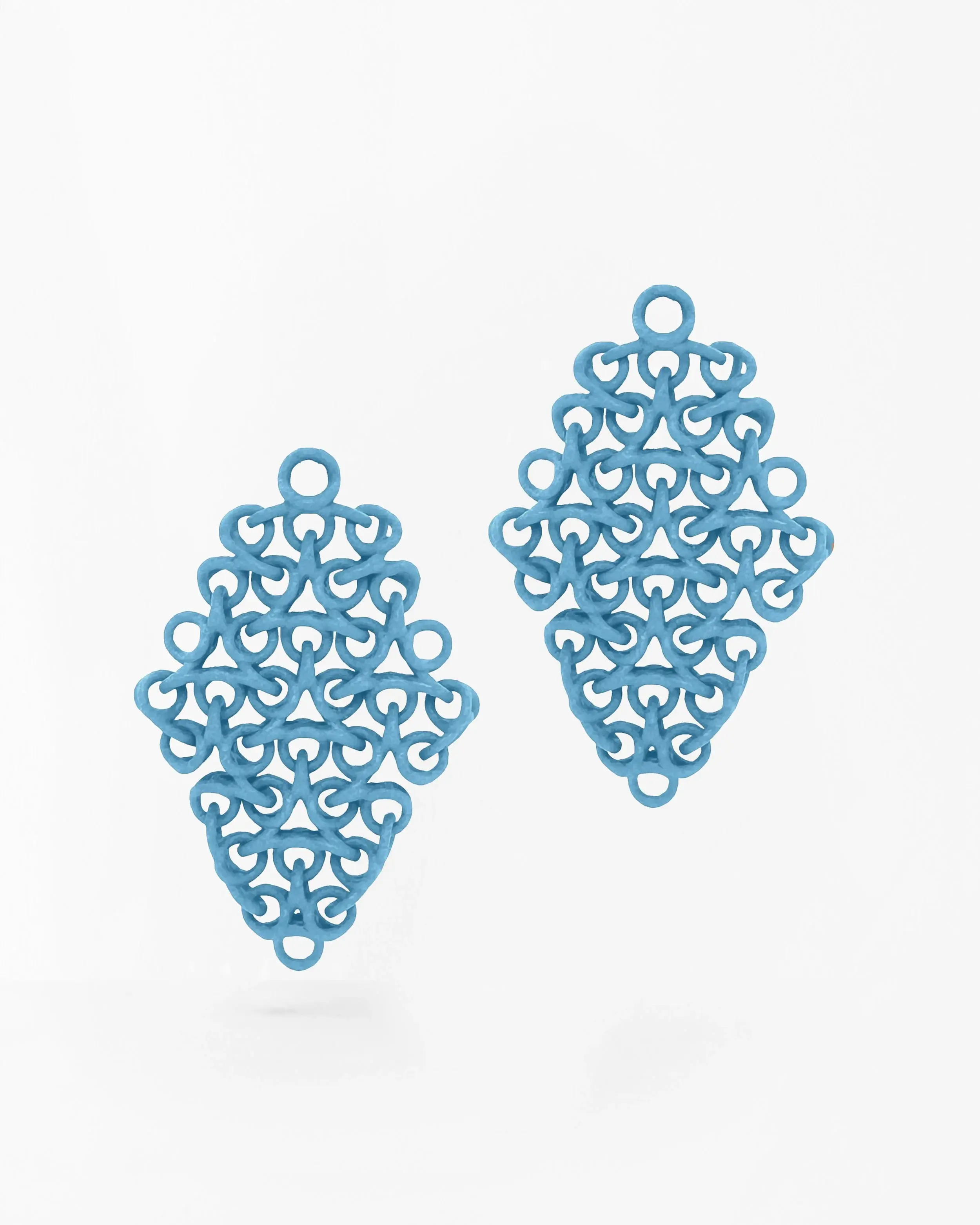 Boltenstern Fabnora Ohrringe Rondo Topaz Blue by BLAHASCHMUCK WIEN