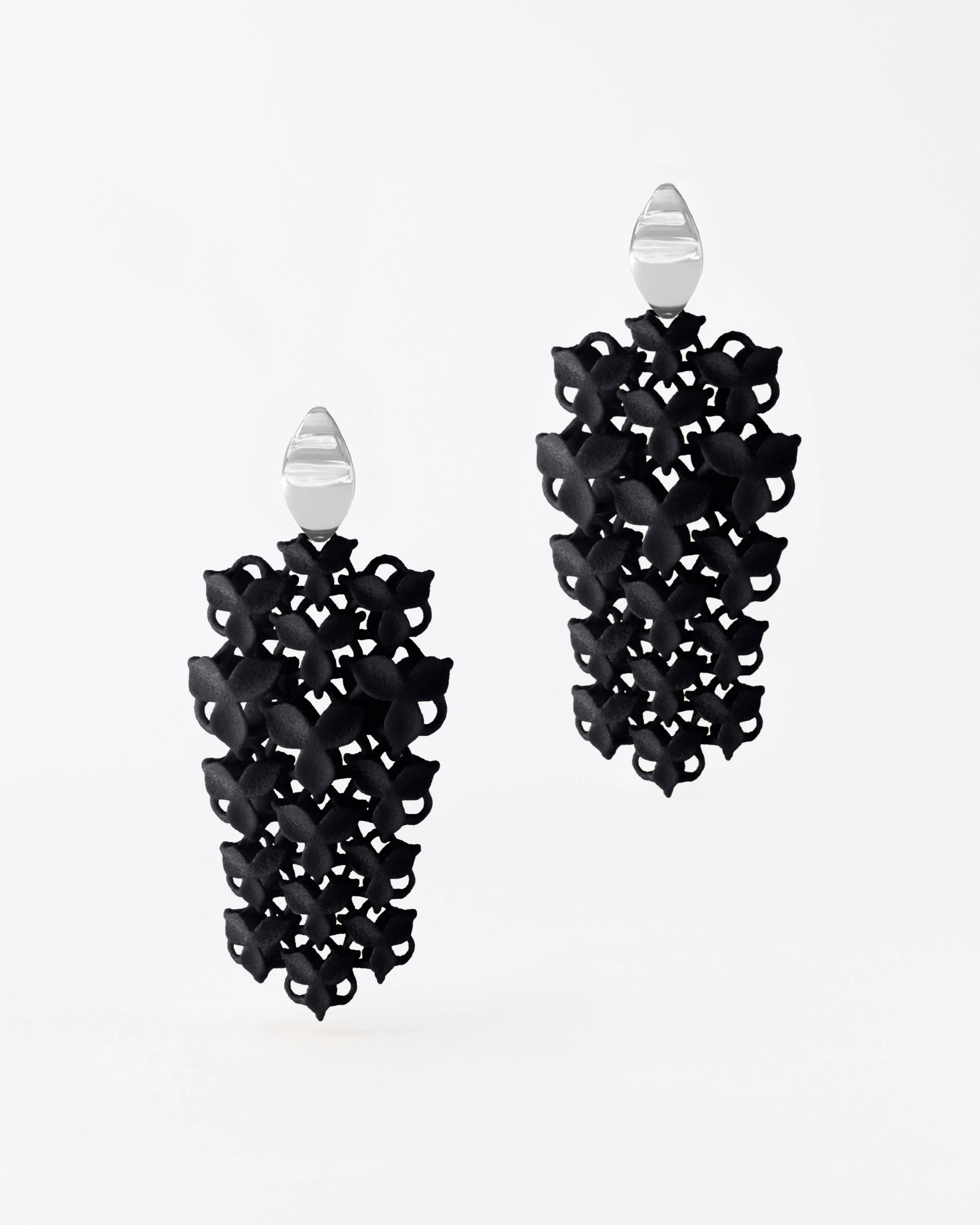 Boltenstern Fabnora Ohrringe Blossom Small Onyx Black by BLAHASCHMUCK WIEN