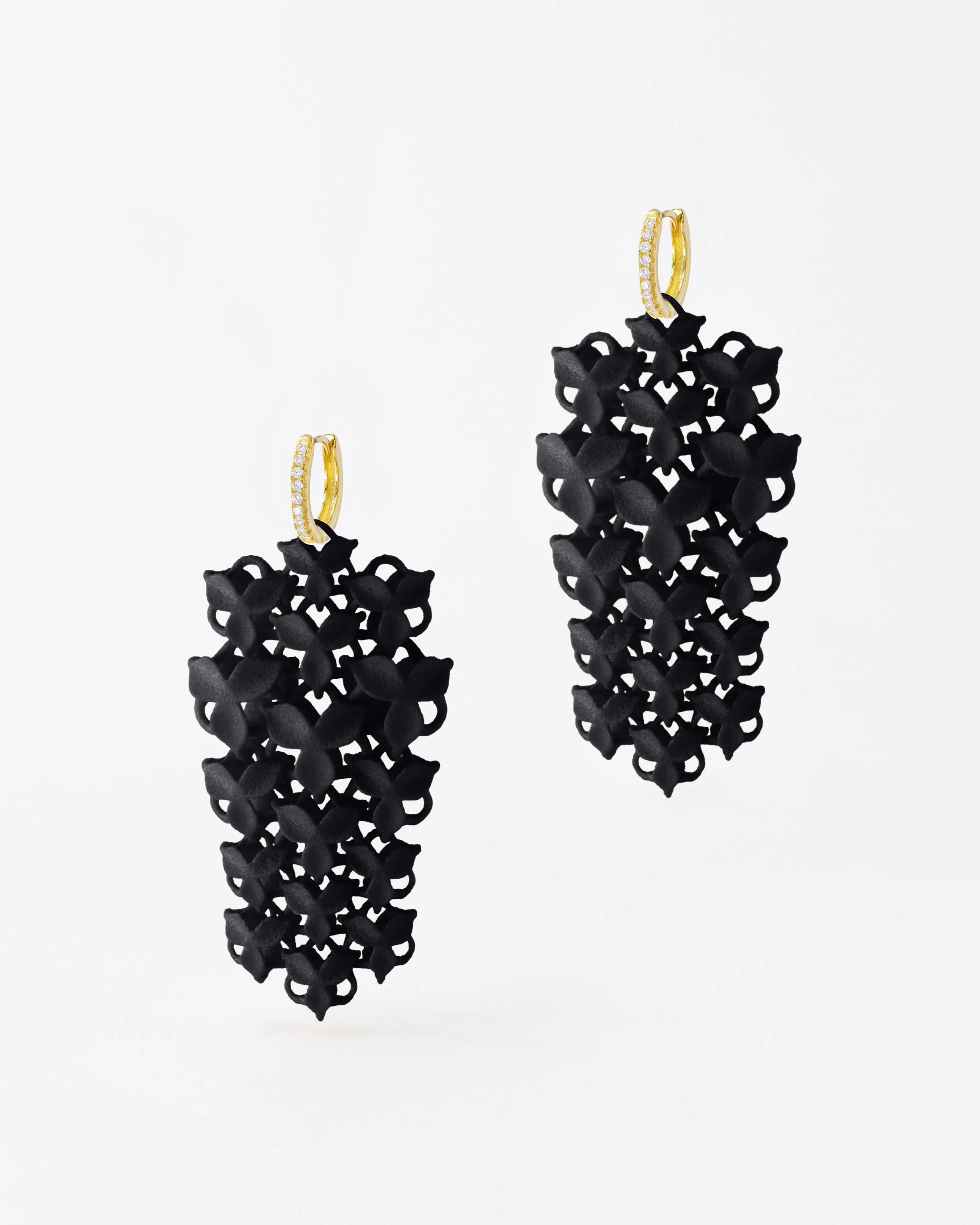 Boltenstern Fabnora Ohrringe Blossom Small Onyx Black by BLAHASCHMUCK WIEN