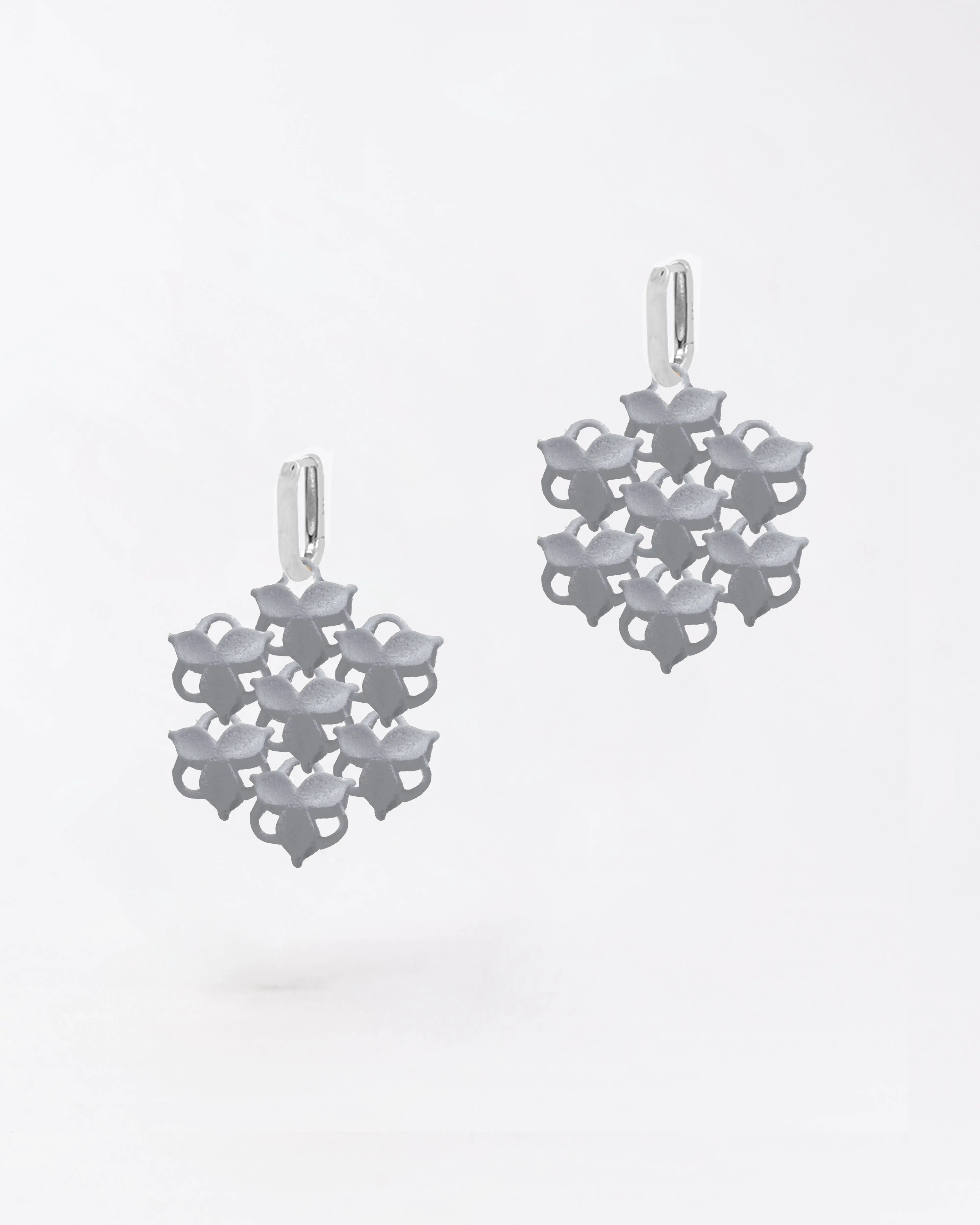 Boltenstern Fabnora Ohrringe Blossom Mini Cool Grey by BLAHASCHMUCK WIEN 1010