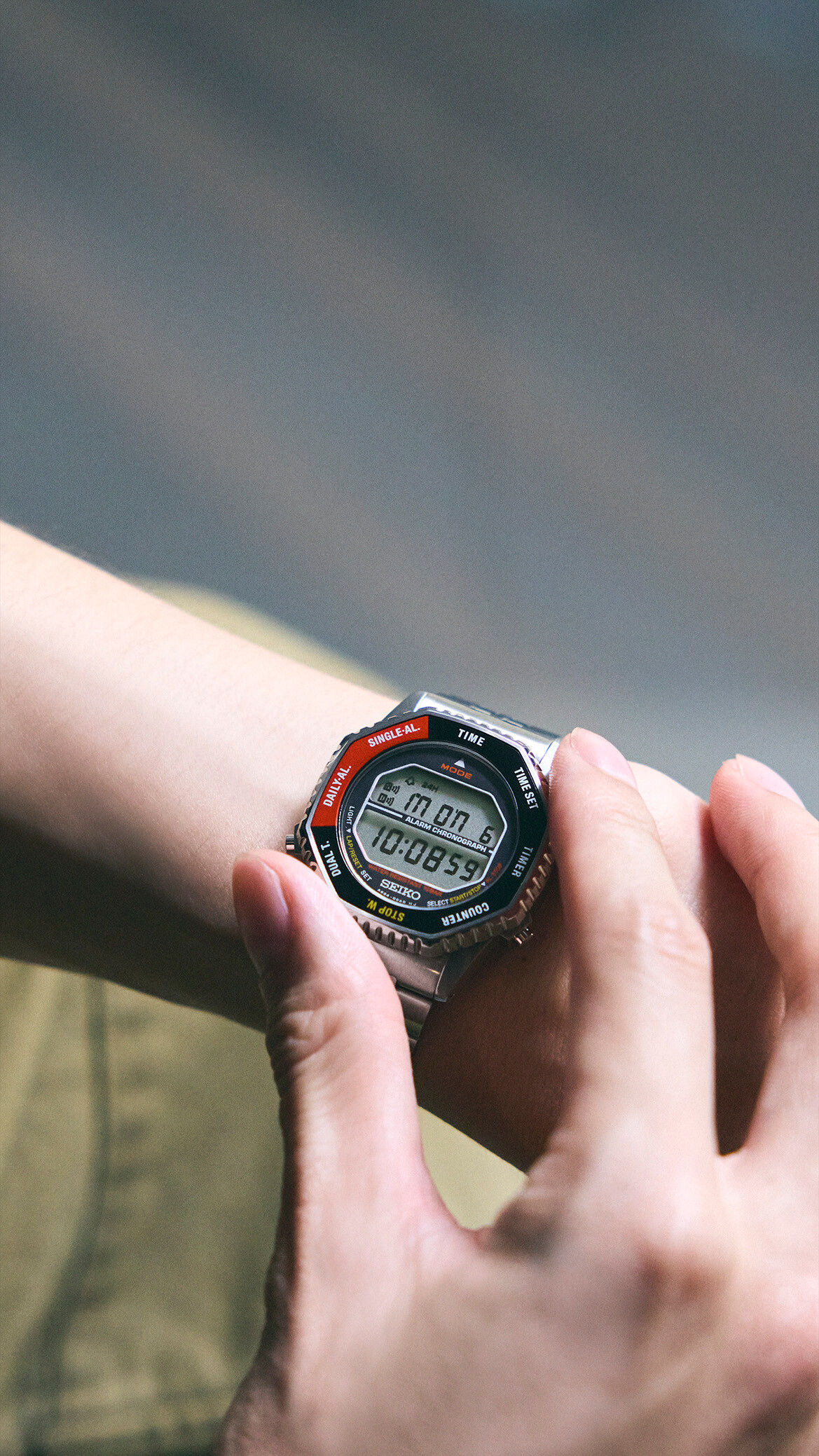 SMGG19P1 | Digital Chronograph Ø 37,0 mm Edelstahl Rot-Schwarz