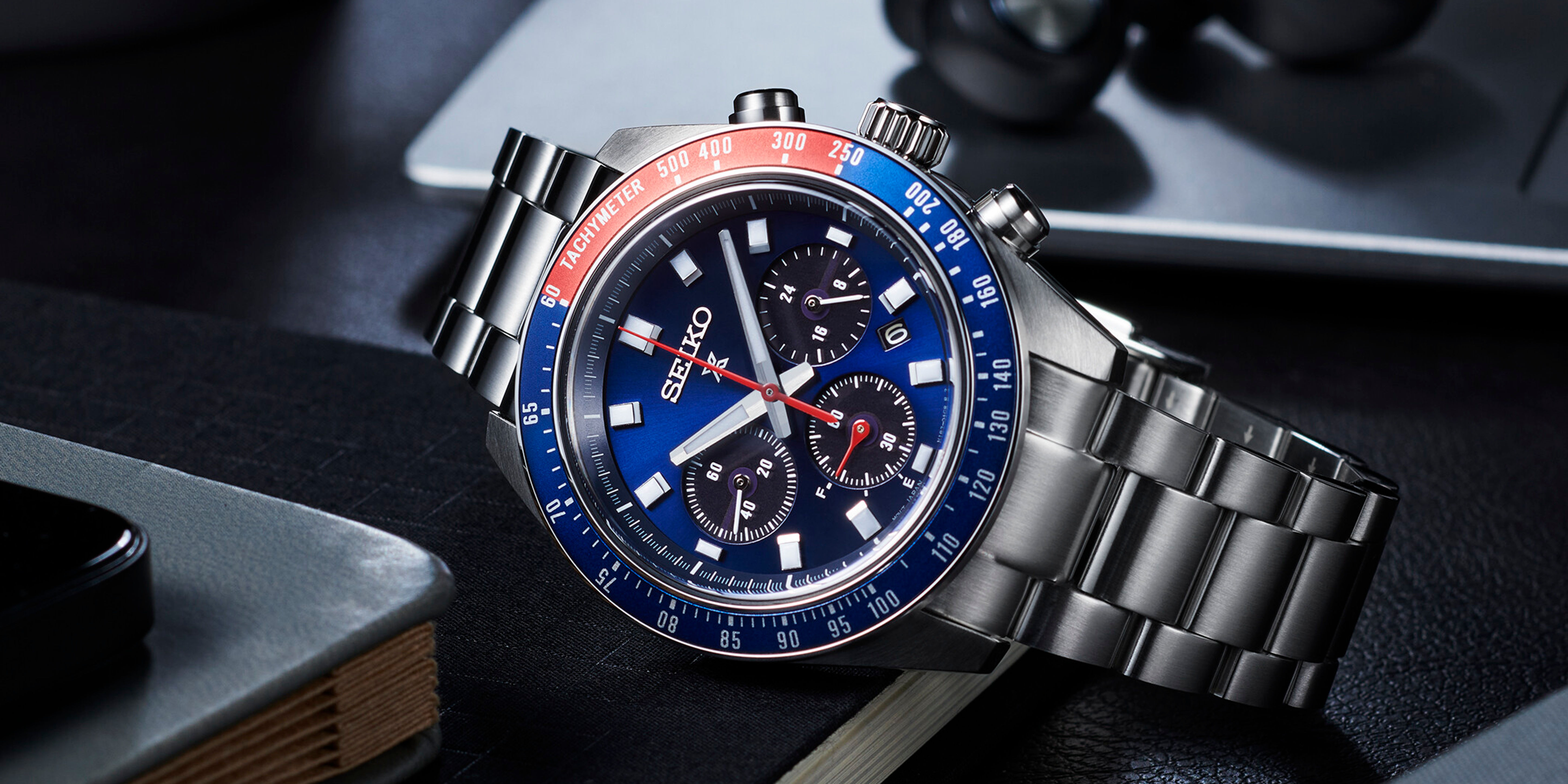 SEIKO Prospex Speedtimer Solar Chronograph SSC913P1 Solaruhr mit blauem Zifferblatt, blau-roter Tachymeterlünette, Edelstahlb