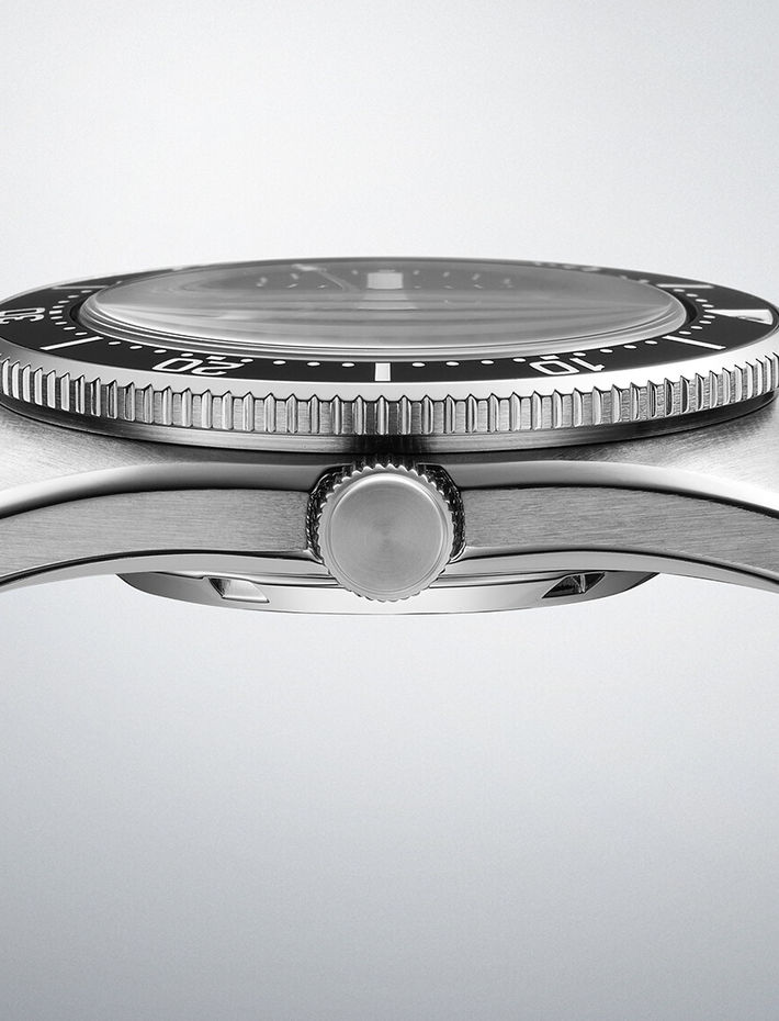 SEIKO Prospex SPB453J1 Automatic Diver’s 300 m mit schwarzem Zifferblatt, Edelstahlband und schwarzer Lünette