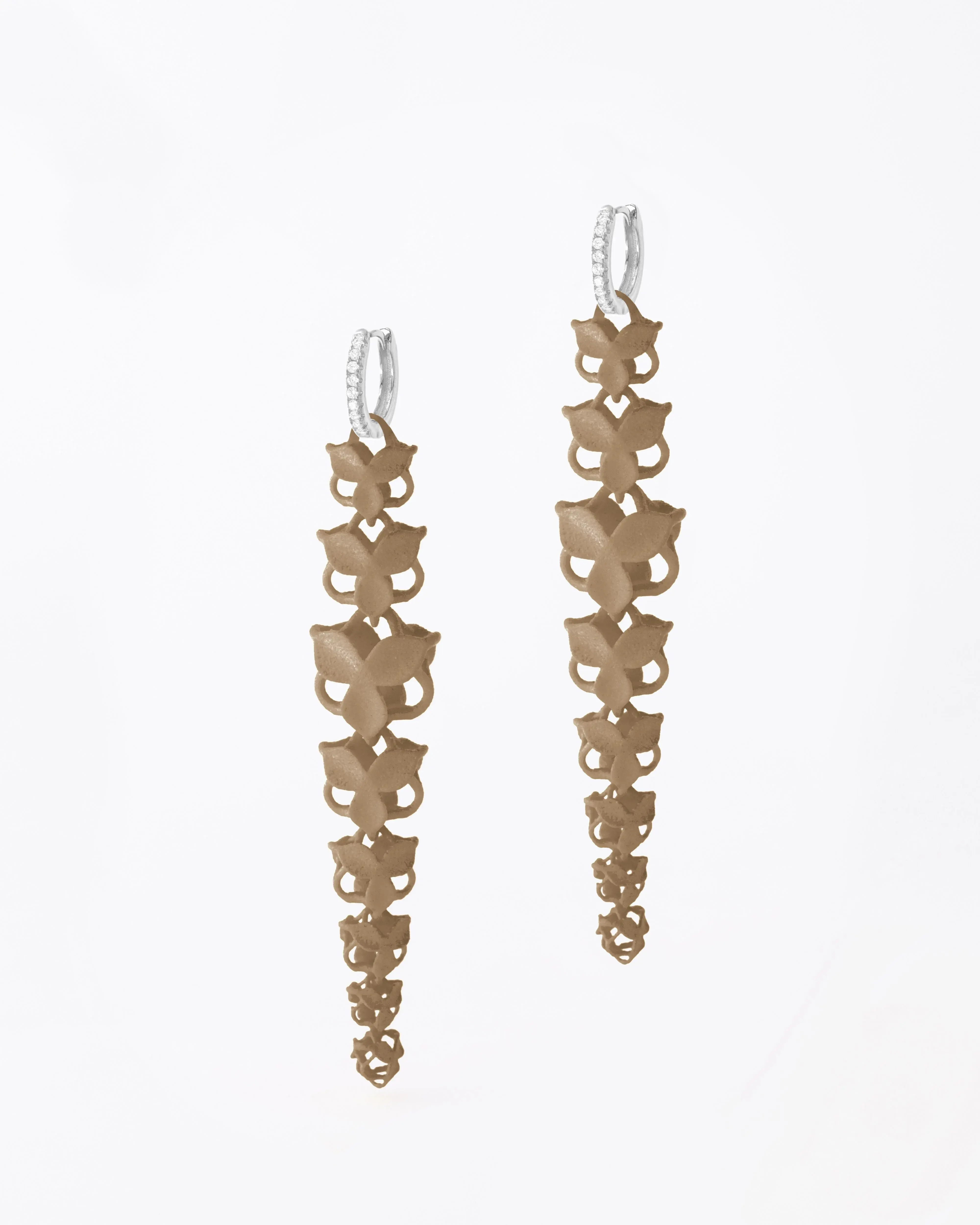 Boltenstern Fabnora Ohrringe Blossom Long Classic Beige by BLAHASCHMUCK WIEN 1010