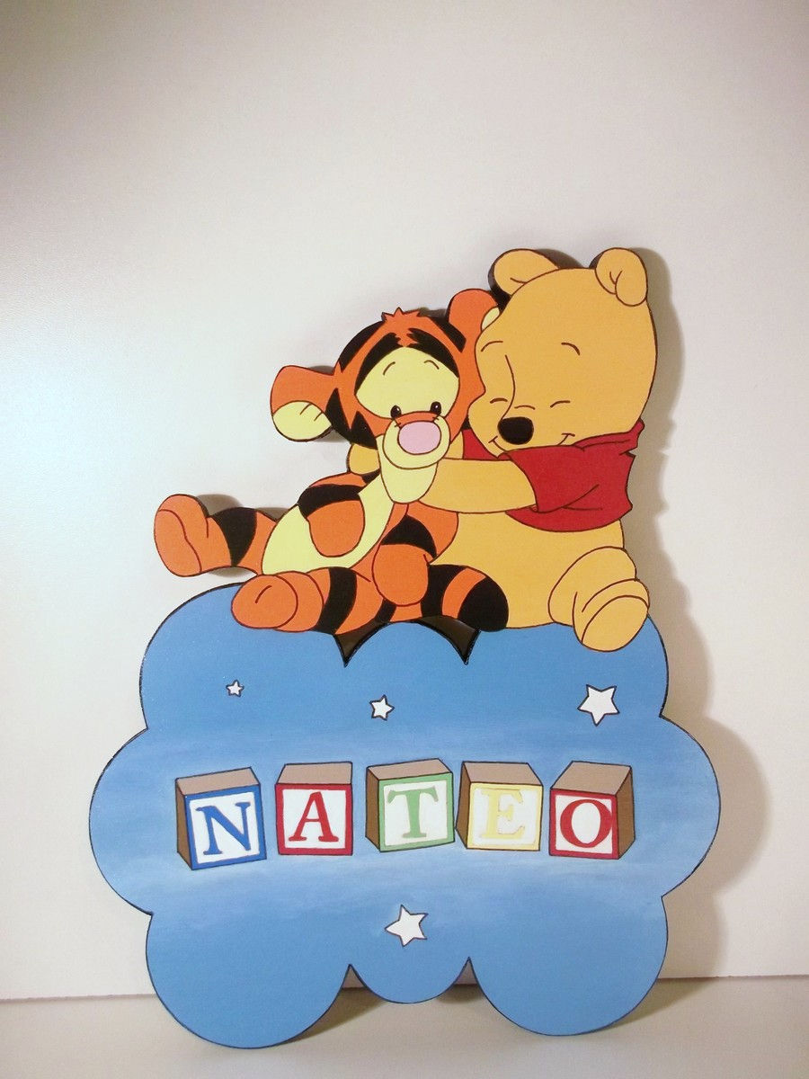 Miniature : plaque pour chambre bébé en bois avec winnie et tigrou prénom dans des cubes