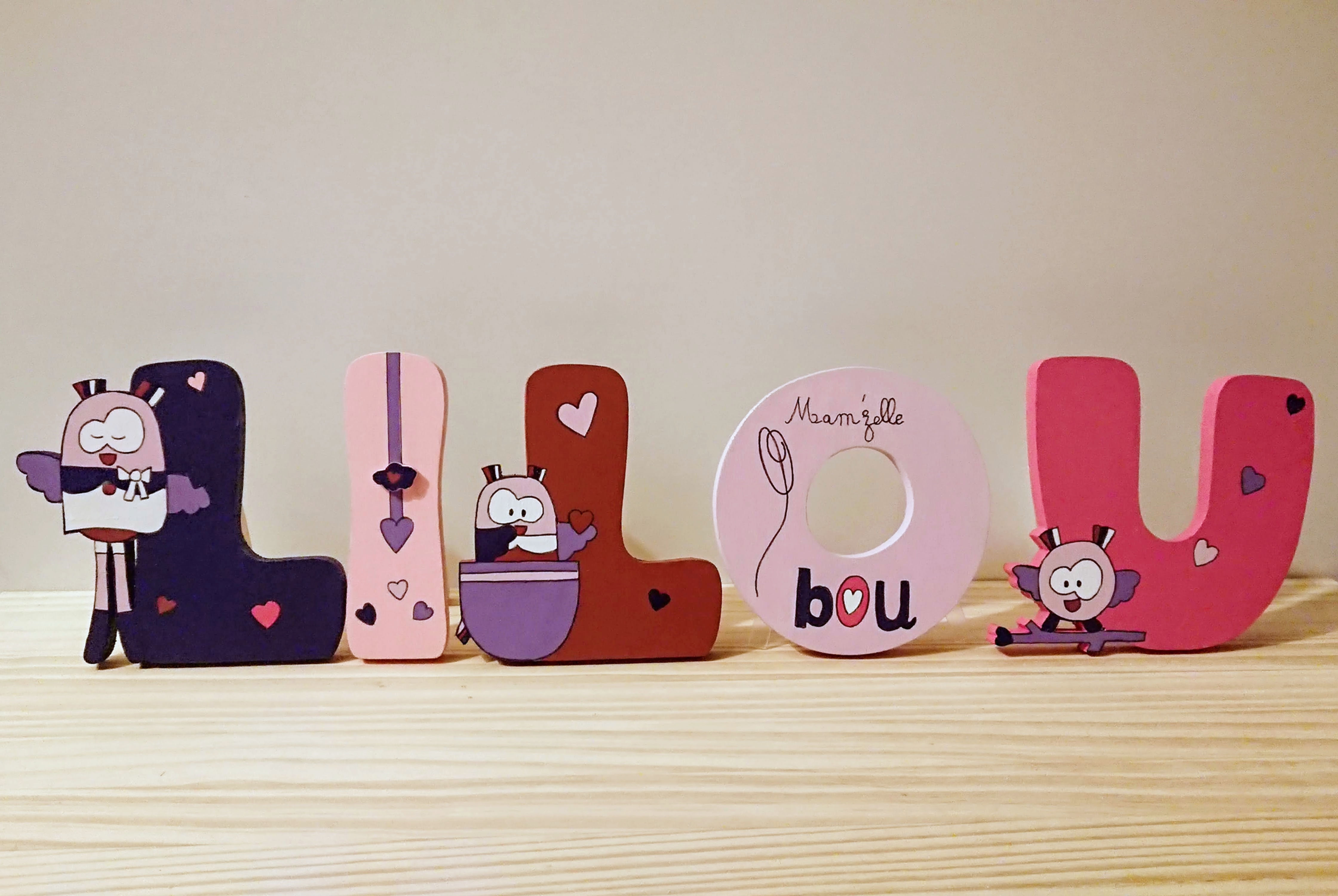 lettres en bois a poser prénom Lilou décor mam'zelle bou