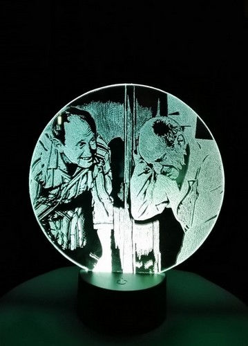 lampe LED tactile du film La grande Vadrouille de couleur blanche