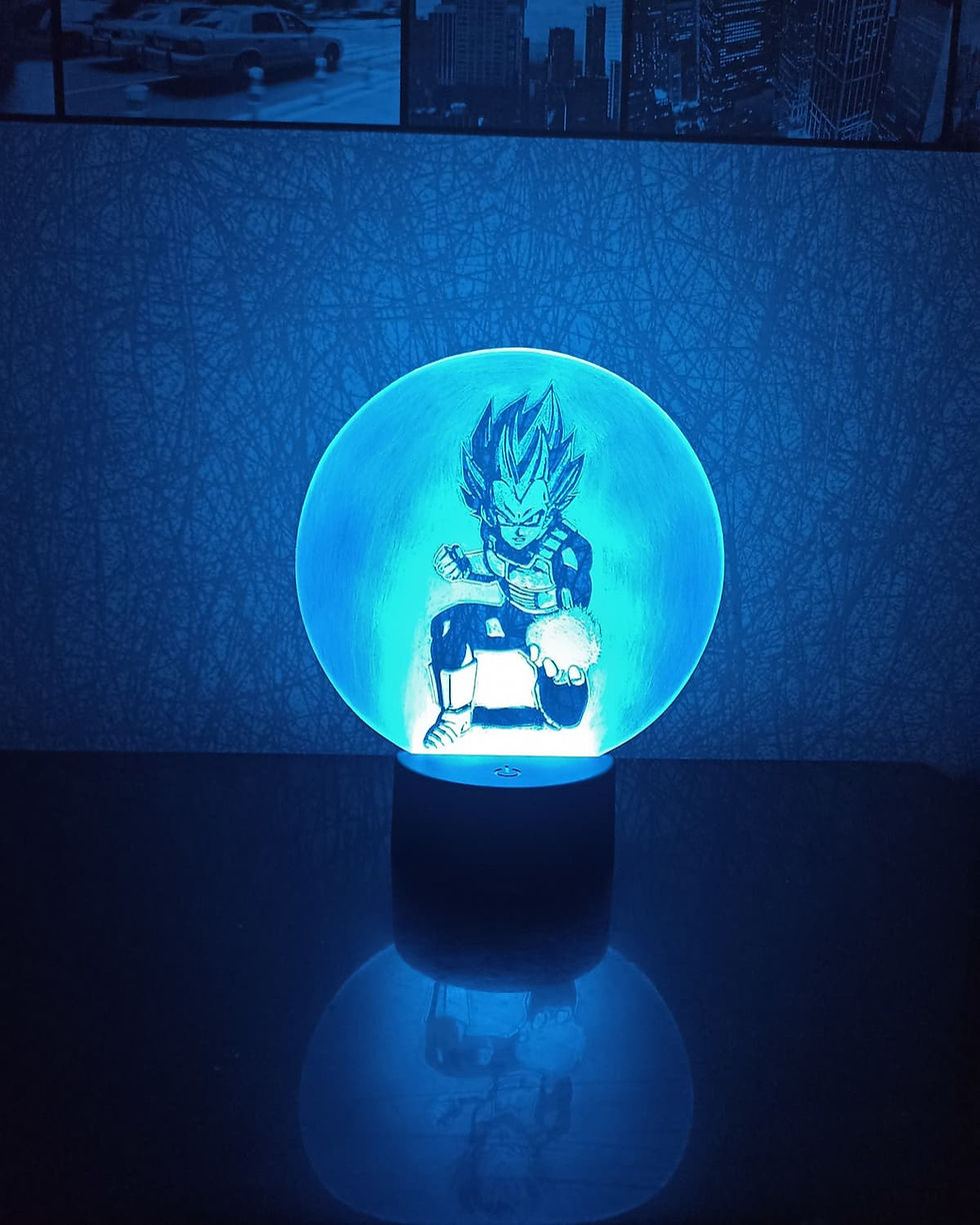 Miniature : Lampe LED tactile Vegeta Dragon Ball allumée de couleur bleu
