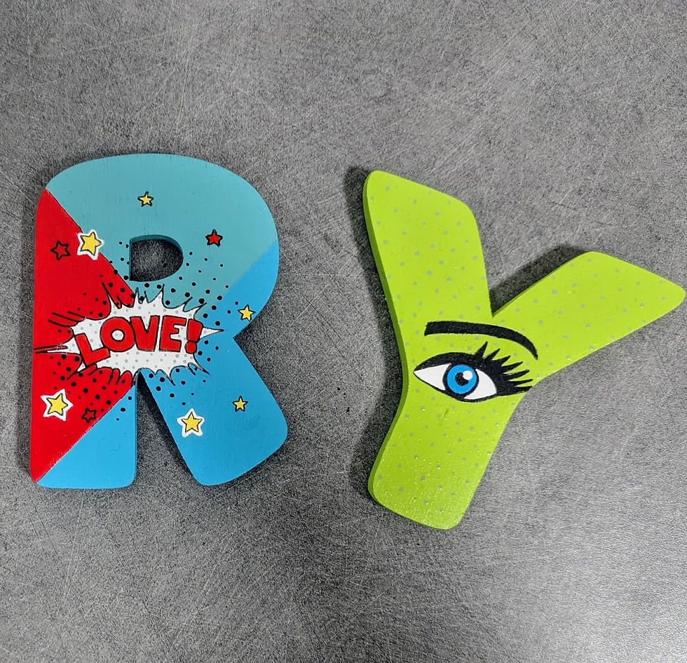 Miniature : les lettres en bois Pop Art fait main