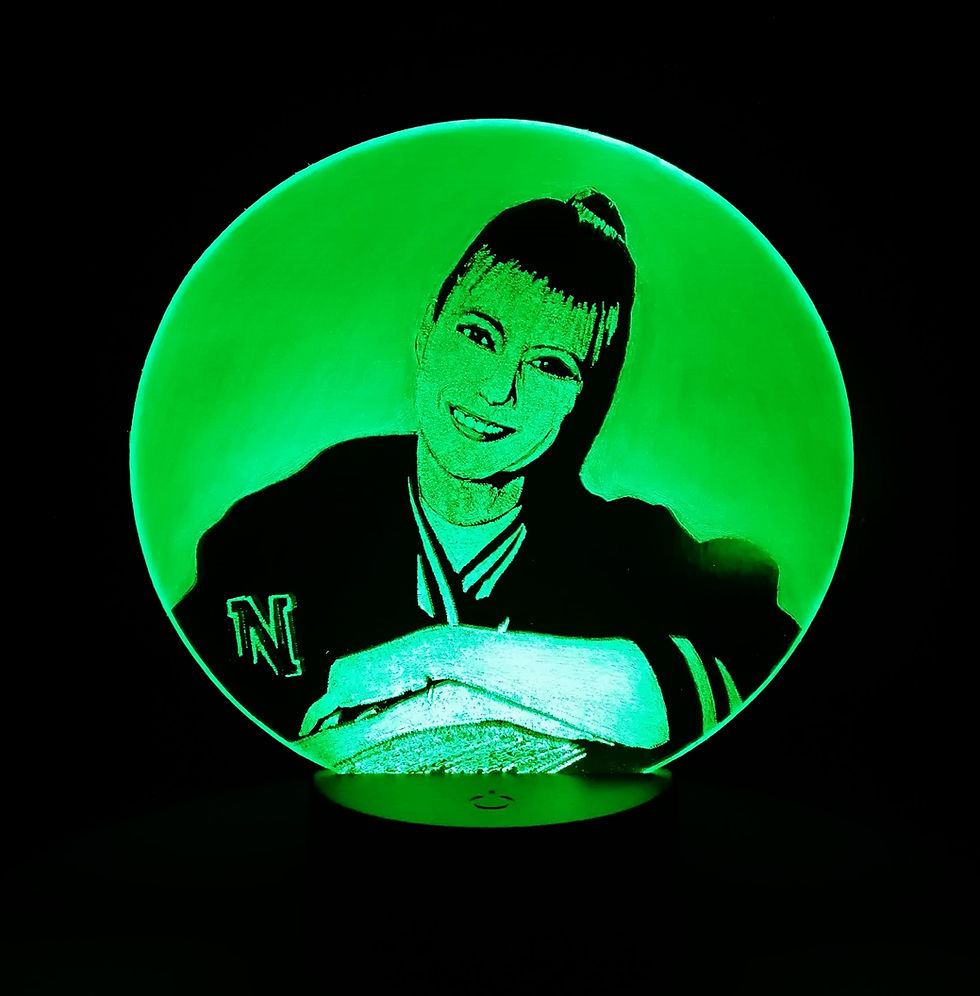 Miniature : lampe LED tactile à l'image de Dorothée de couleur verte