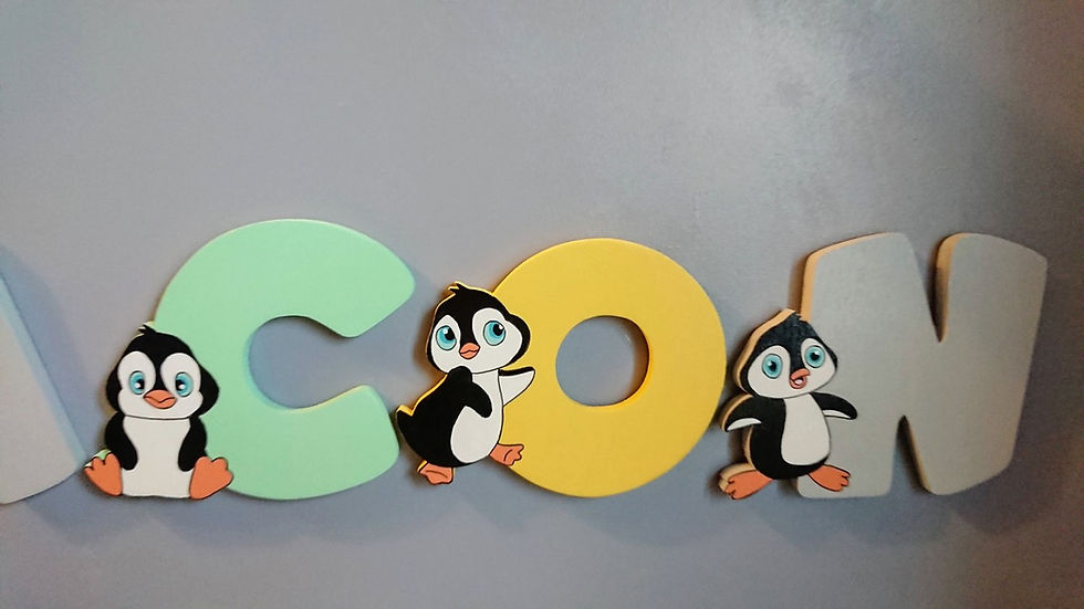 Miniature : Lettres en bois prénom personnalisé décorées avec des pingouins