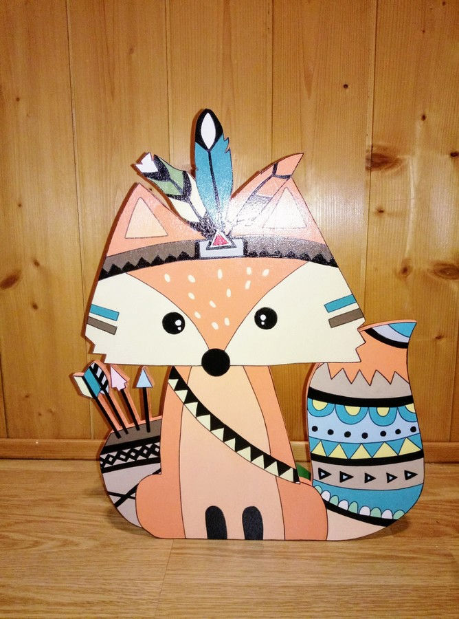 décoration en bois renard be brave de couleur orange et décor indien de fabrication artisanale