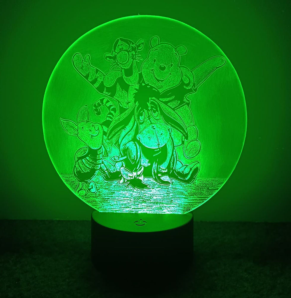 Veilleuse LED Winnie l'Ourson et ses amis, mde vert, socle tactile.