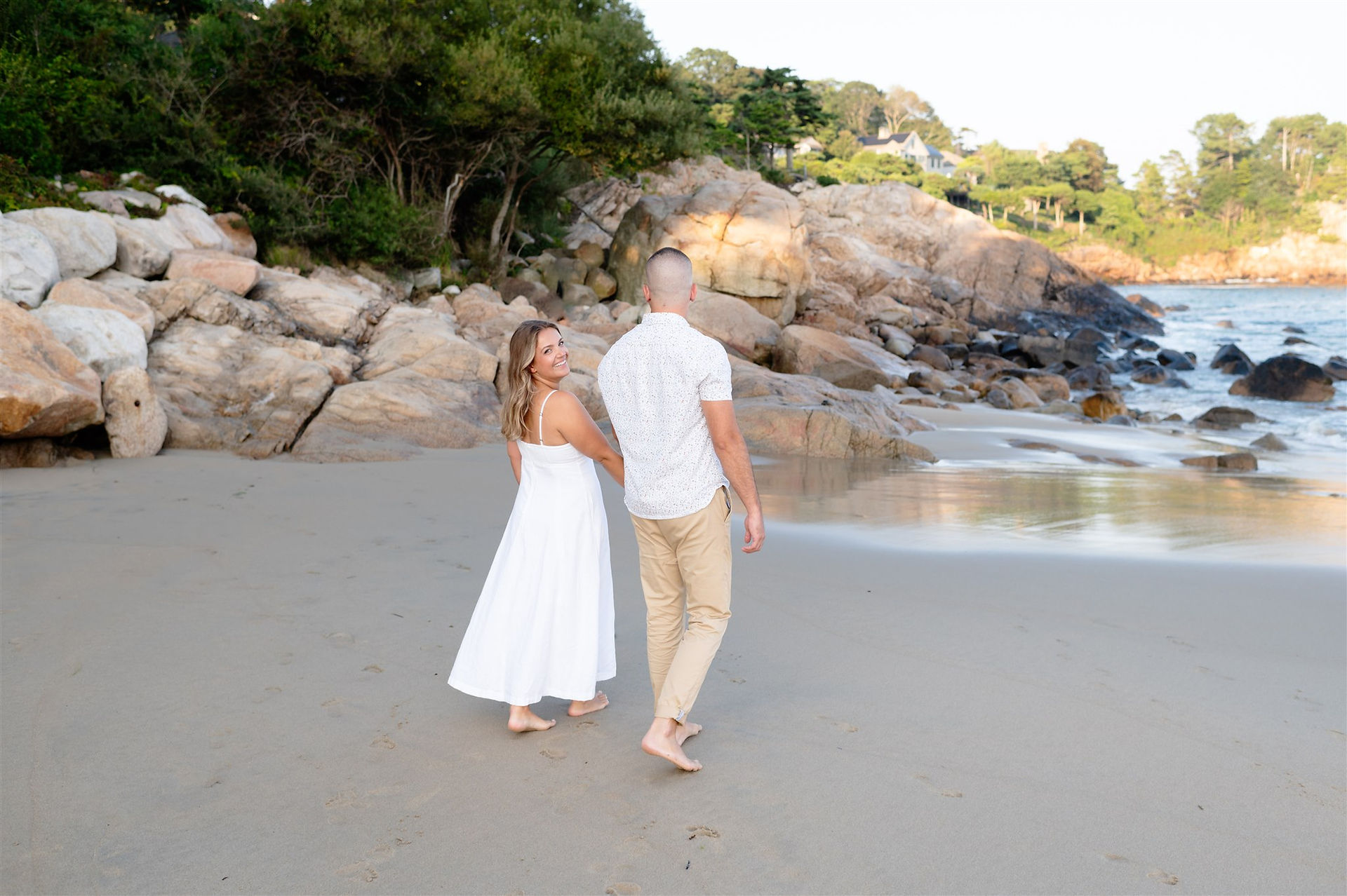singing beach at manchester-by-the-sea engagement session