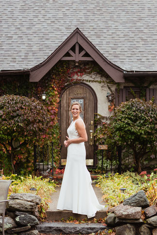 bridal portrait out front of ivy manor inn