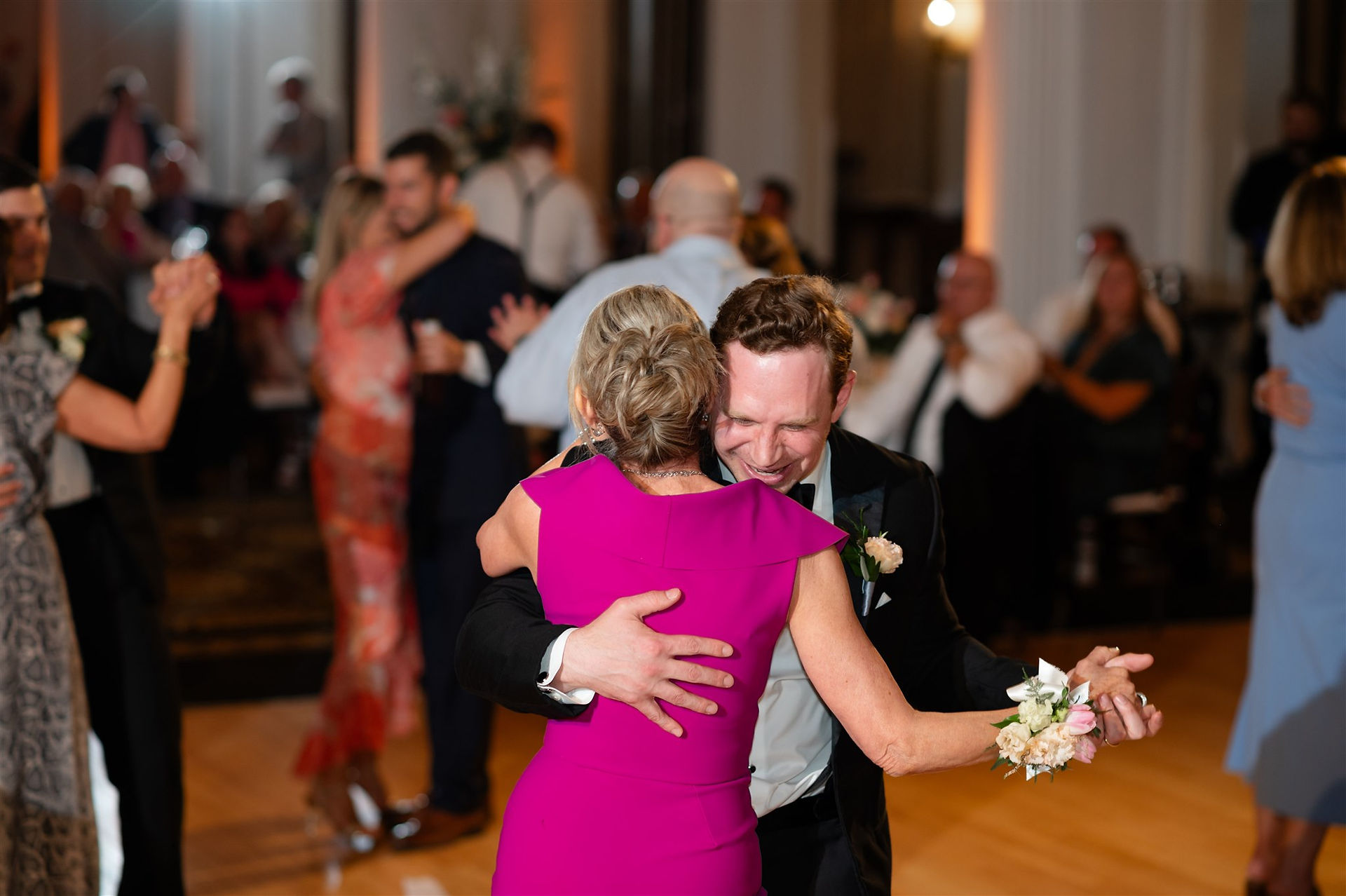 first dances at wedding