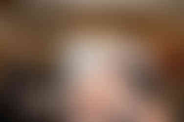 couple's reaction to seeing live wedding painter