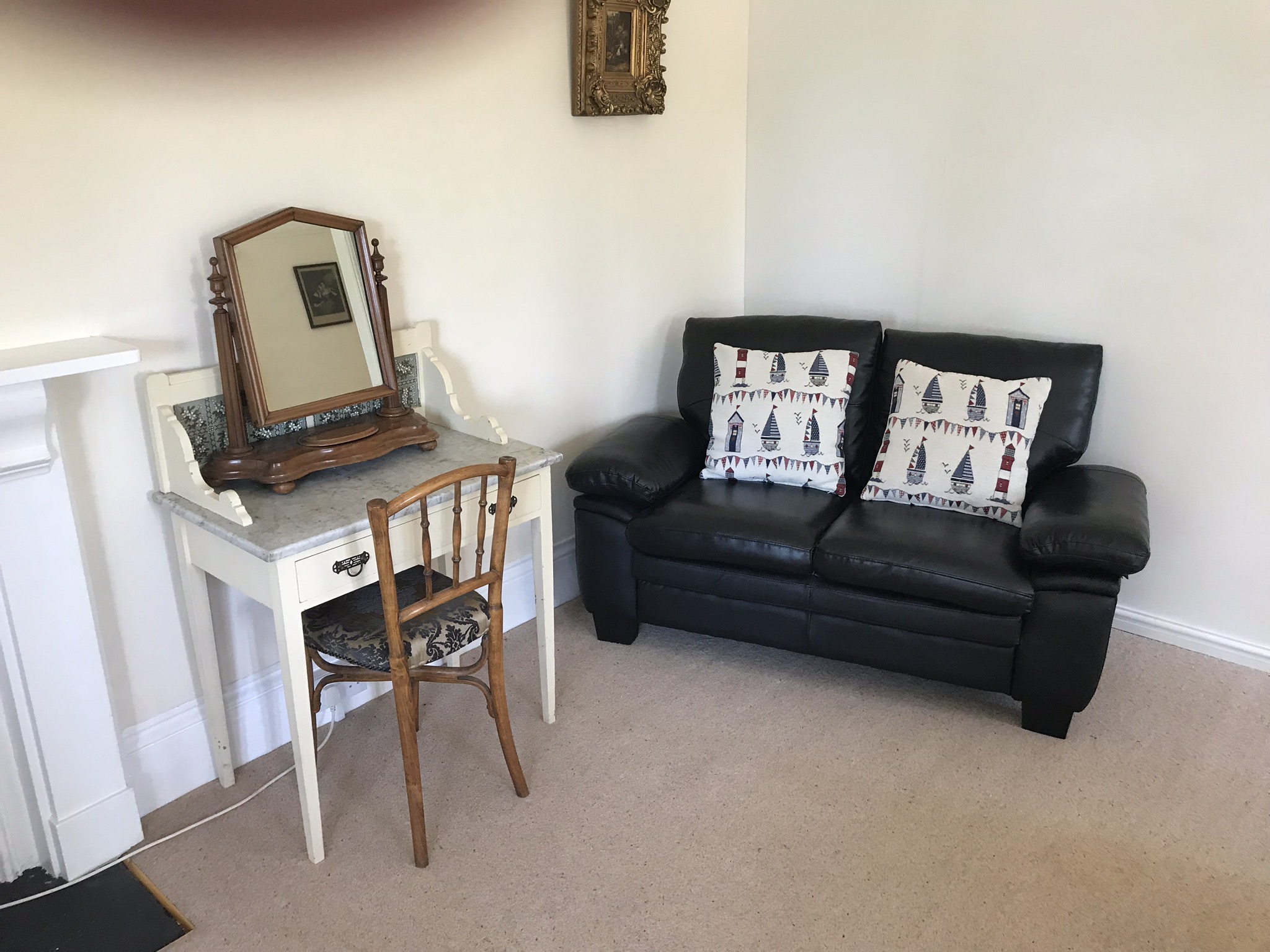 The Priory B&B Room 1