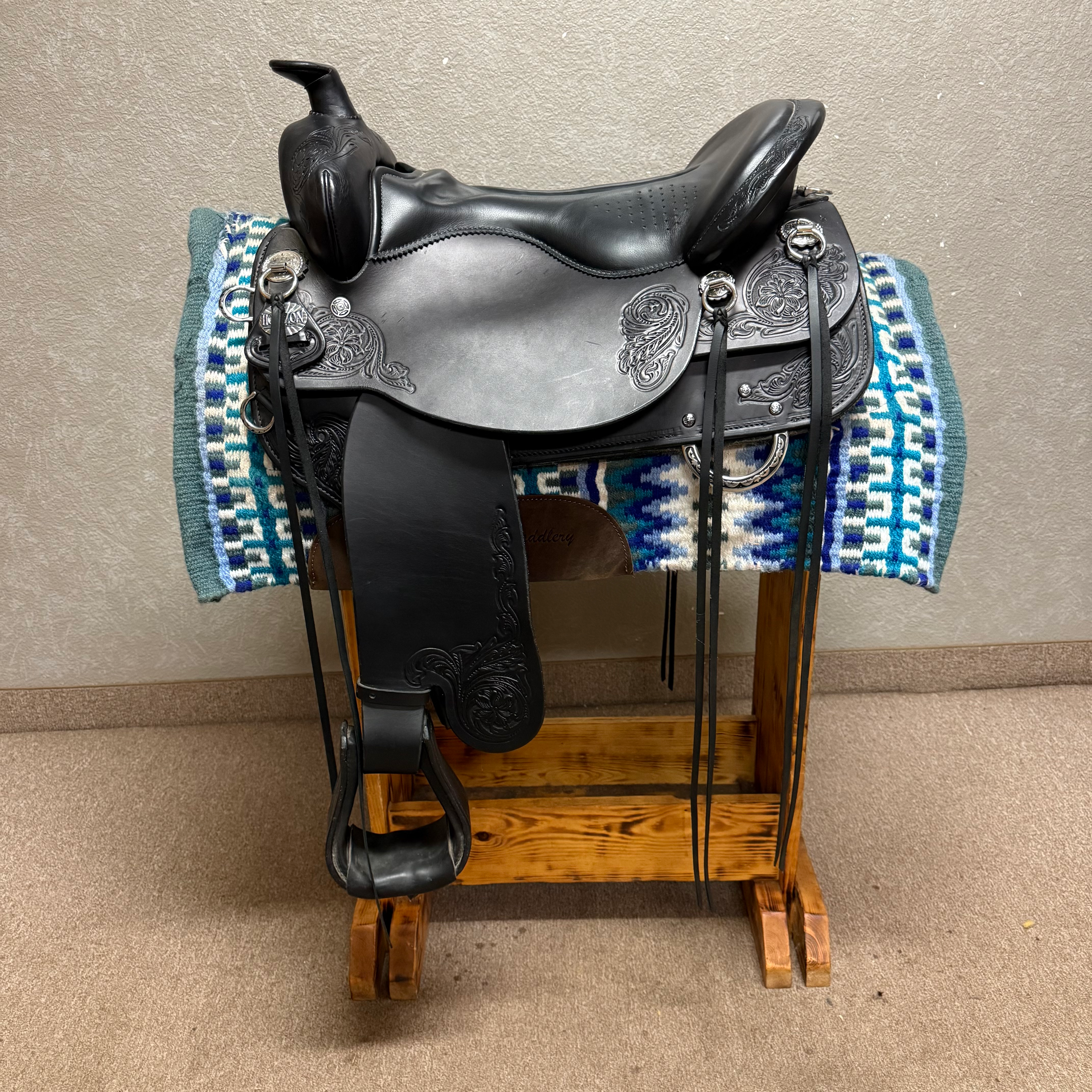 Used 18.5" Tucker Extra Wide Horizon Trail Saddle