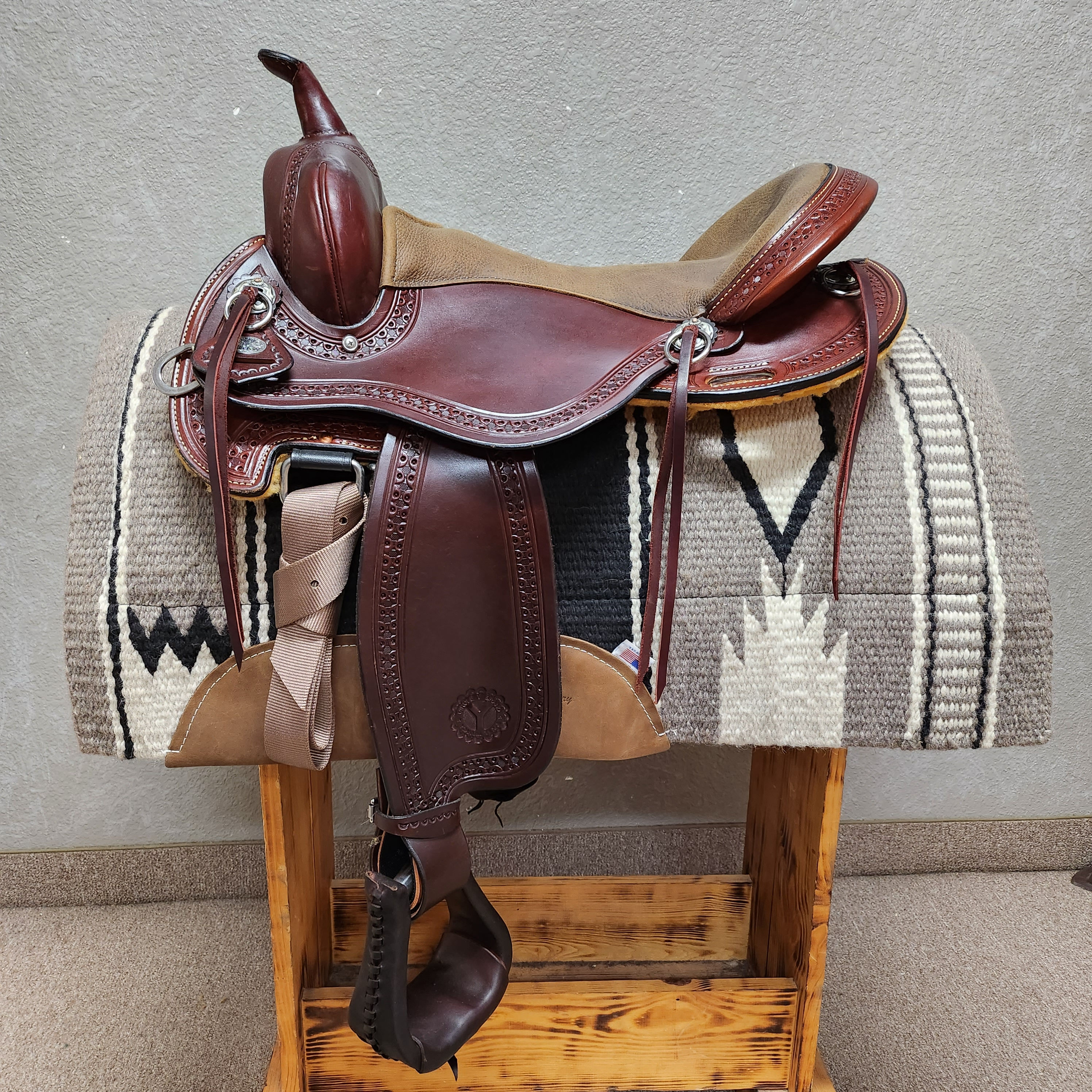 Circle Y Buffalo Gap Trail - Chestnut