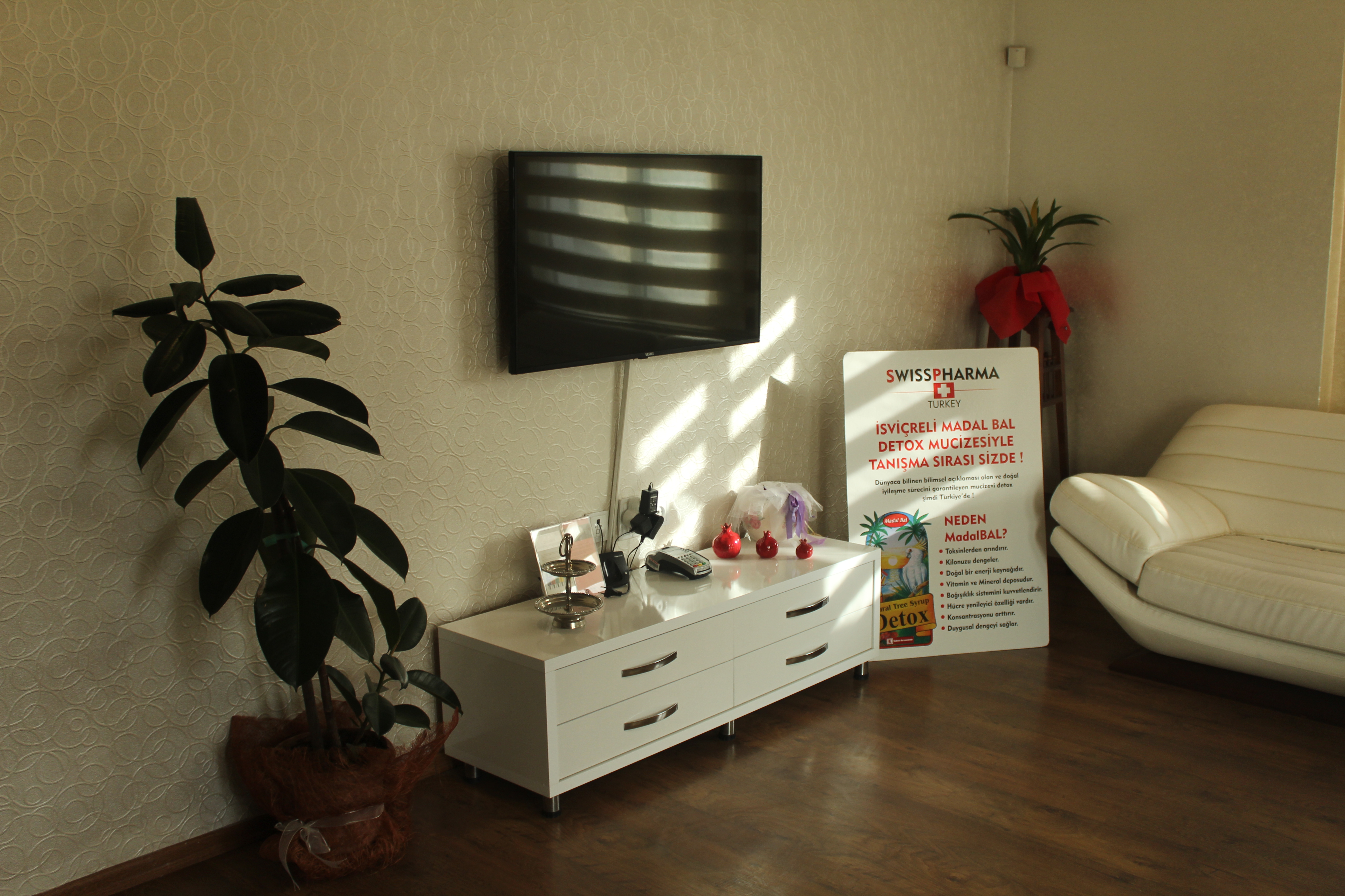 Queenzz Estetik Ve Guzellik Merkezi Guzellik Salonlari Istiklal Mah Alemdag Cad No 172 Umraniye Istanbul Turkiye Yandex Haritalar