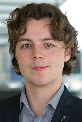 noahvandongen_edited.jpg