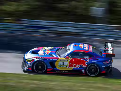 Verstappen abandona após dominar e Mercedes conquista as 24 Horas de Nürburgring