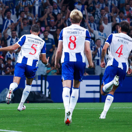 FC Porto dá a volta ao Moreirense, mantém percurso perfeito e reforça liderança