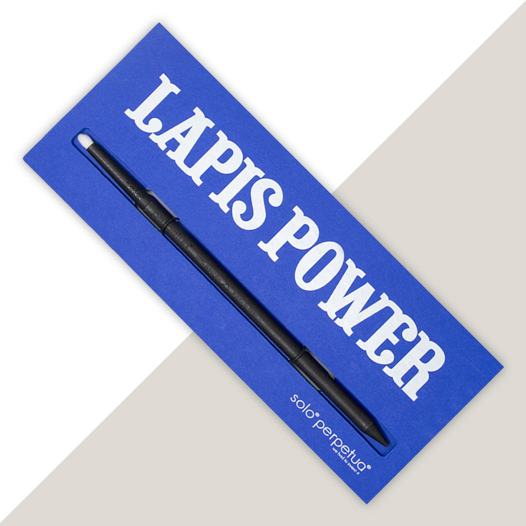 Solo Perpetua matita e pennello bianco