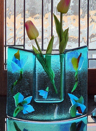 Vase Photo - no light.png