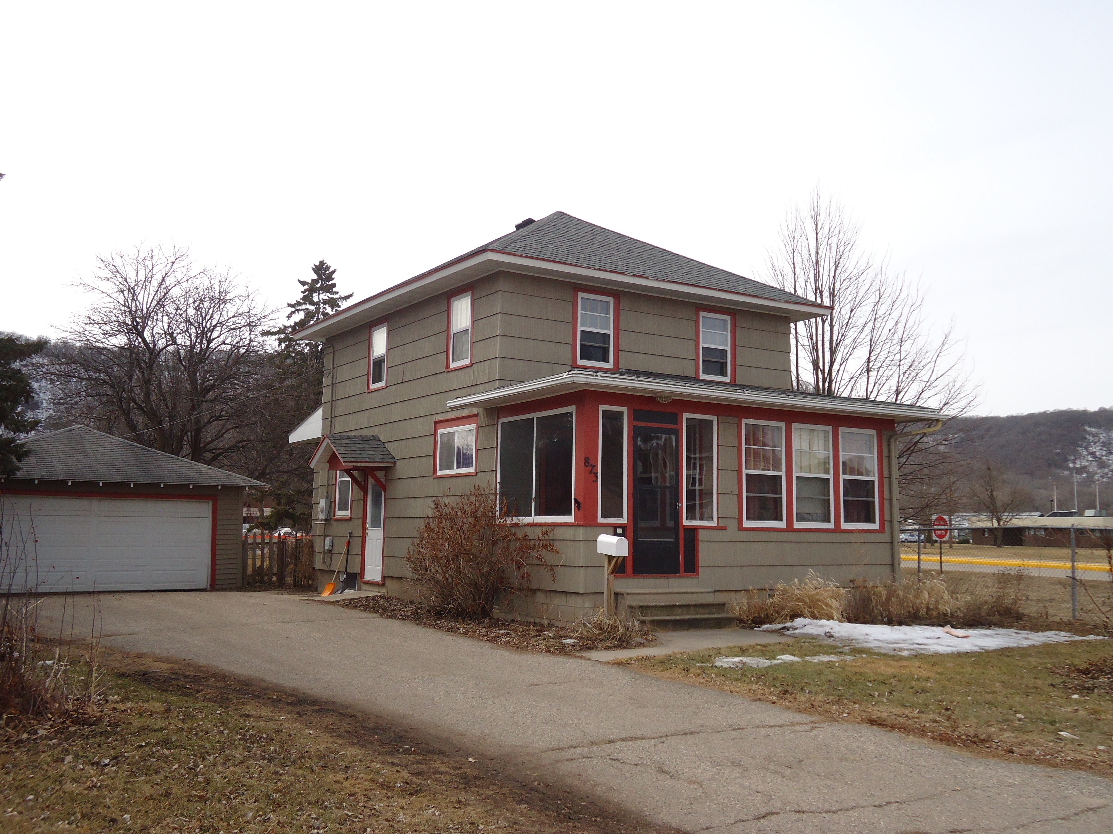 873 Gilmore Ave