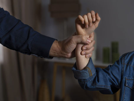 Indenização na violência doméstica: por que pedir reparação não é exagero, é direito.