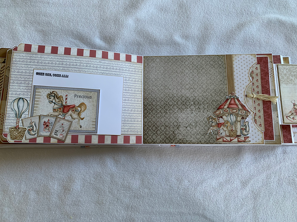 Miniature : Album photos Scrap "It's Show Time" dans sa boite -- Thème Cirque -- Fait main