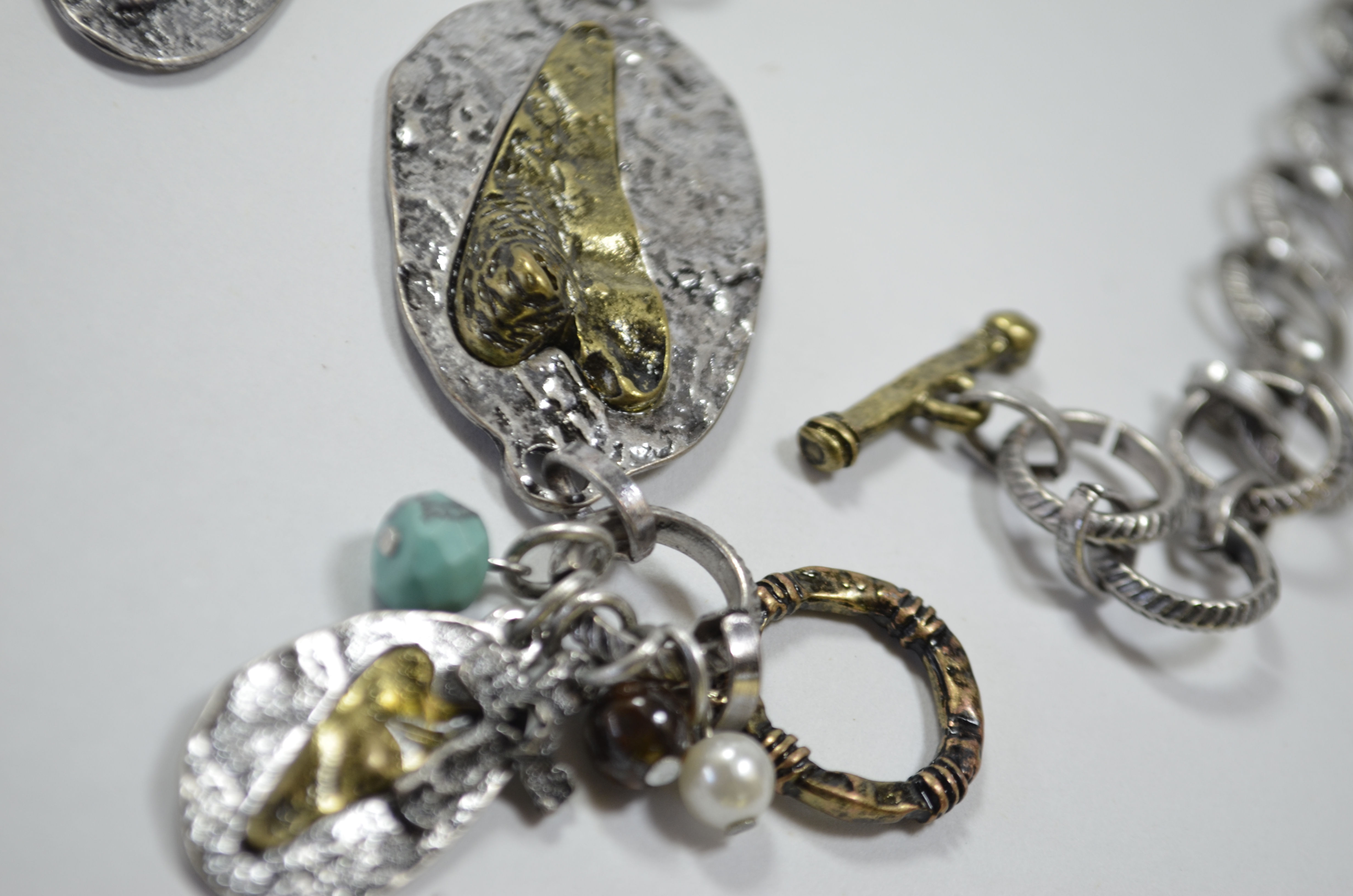 Gargantilla y aretes corazón