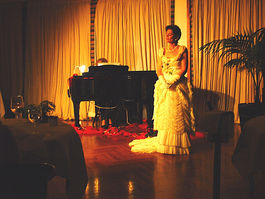 GinaHotel_duVin_8_May_2006_6_email copy.jpg