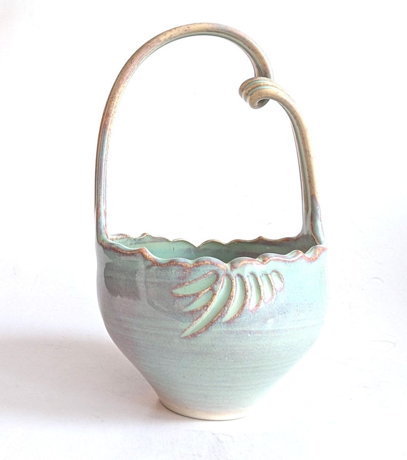 Basket- Thur Mar 12 @ 5:30p